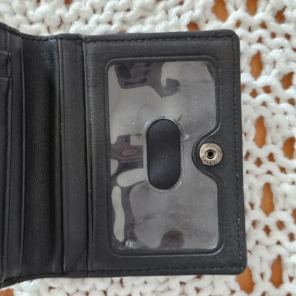 NWT Marc by Marc Jacobs Black Leather Quilted Wallet - Picture 5 of 9